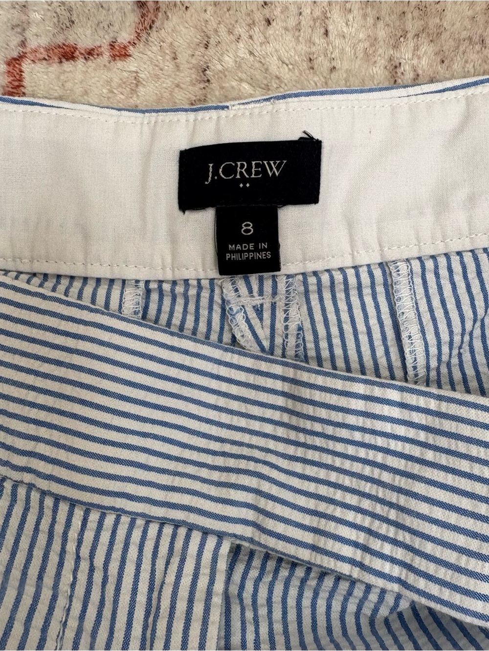 J. Crew Seersucker Scalloped Short Blue White Stripe Cotton Women’s Size 8 - Picture 4 of 5